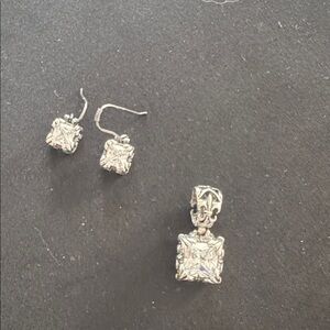 Silpada Elegent  Silver Filigree Earrings and Pendant set